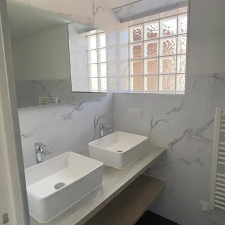 L'infinity - 4 3* Chateauthebaud